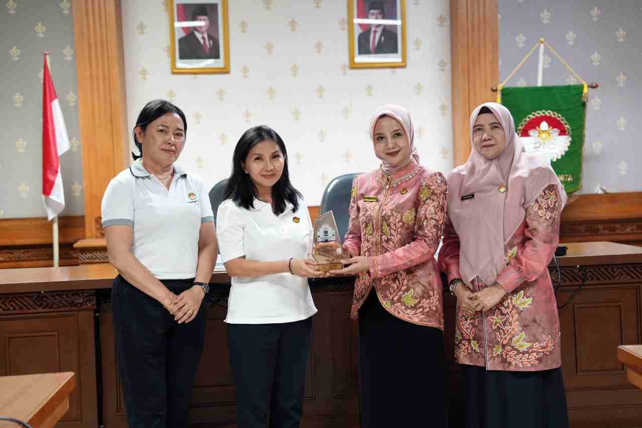 kunjungan kerja dan studi tiru dari DWP Kota Banjarbaru (4)_4zteKuwu1X